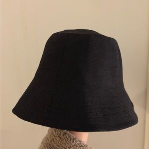 Uniqlo Black Bucket Hat